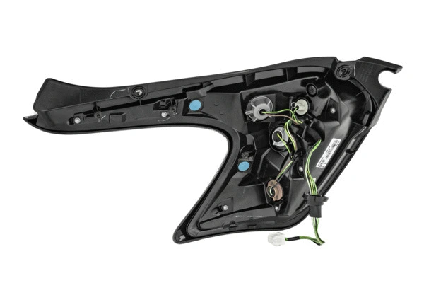 047001 VALEO Ліхтар задній прав (колір повороту білий, колір скла червон, світло заднього ходу) NISSAN JUKE F15 06.14-12.18