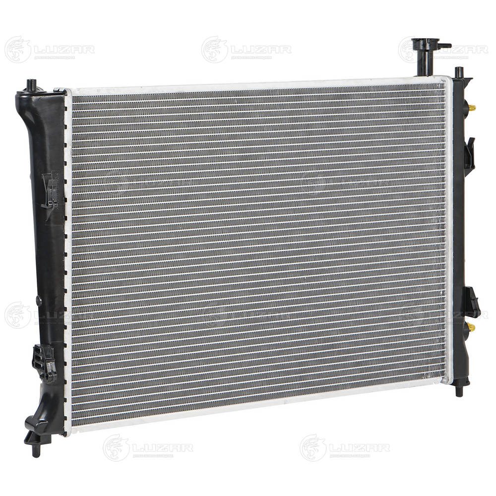LRC081M1 LUZAR Радиатор двигателя